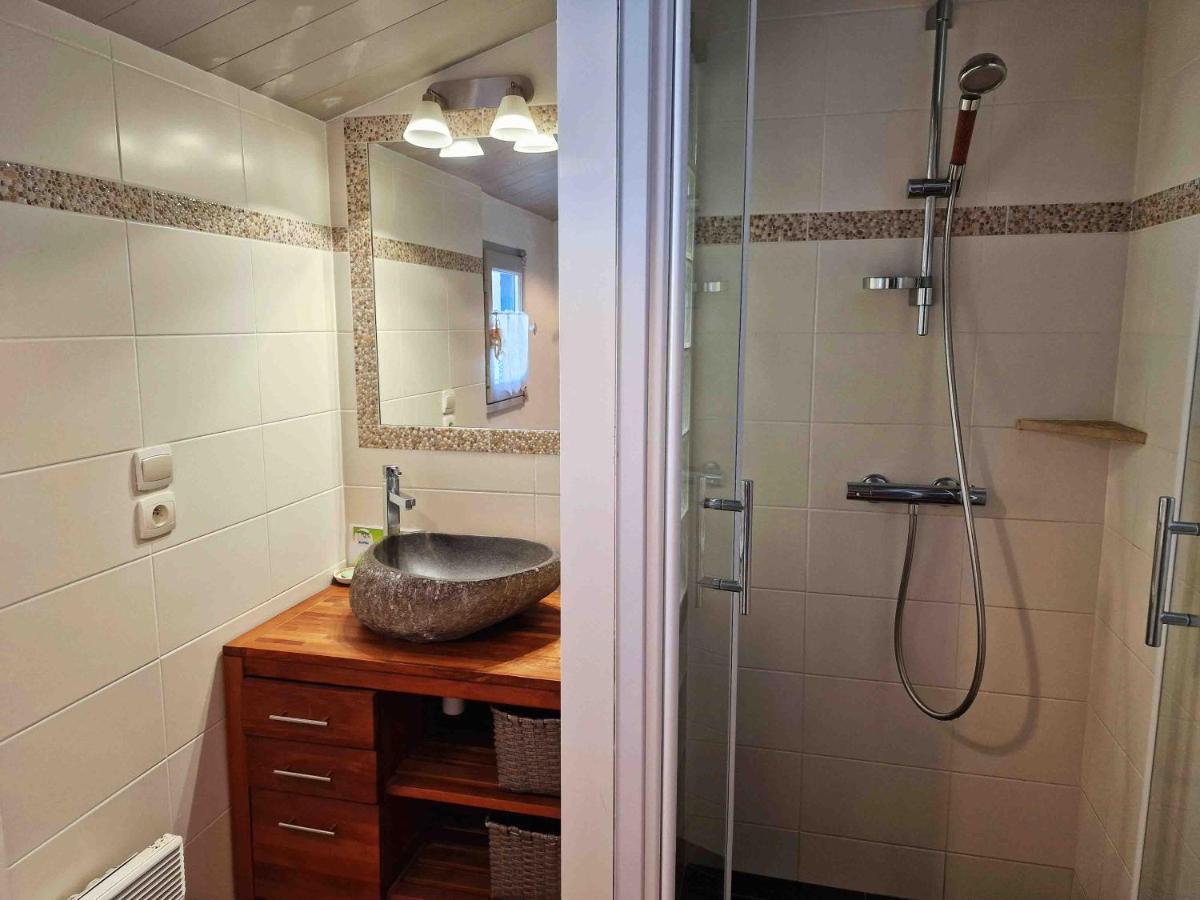 Villa Les Pieds Dans L'Eau :Ker Anne à Port-Joinville Extérieur photo